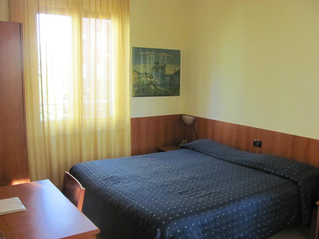 Albergo Hotel Giardino Desio Kamer foto
