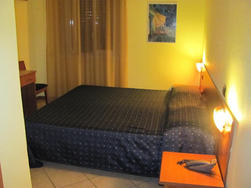 Albergo Hotel Giardino Desio Kamer foto