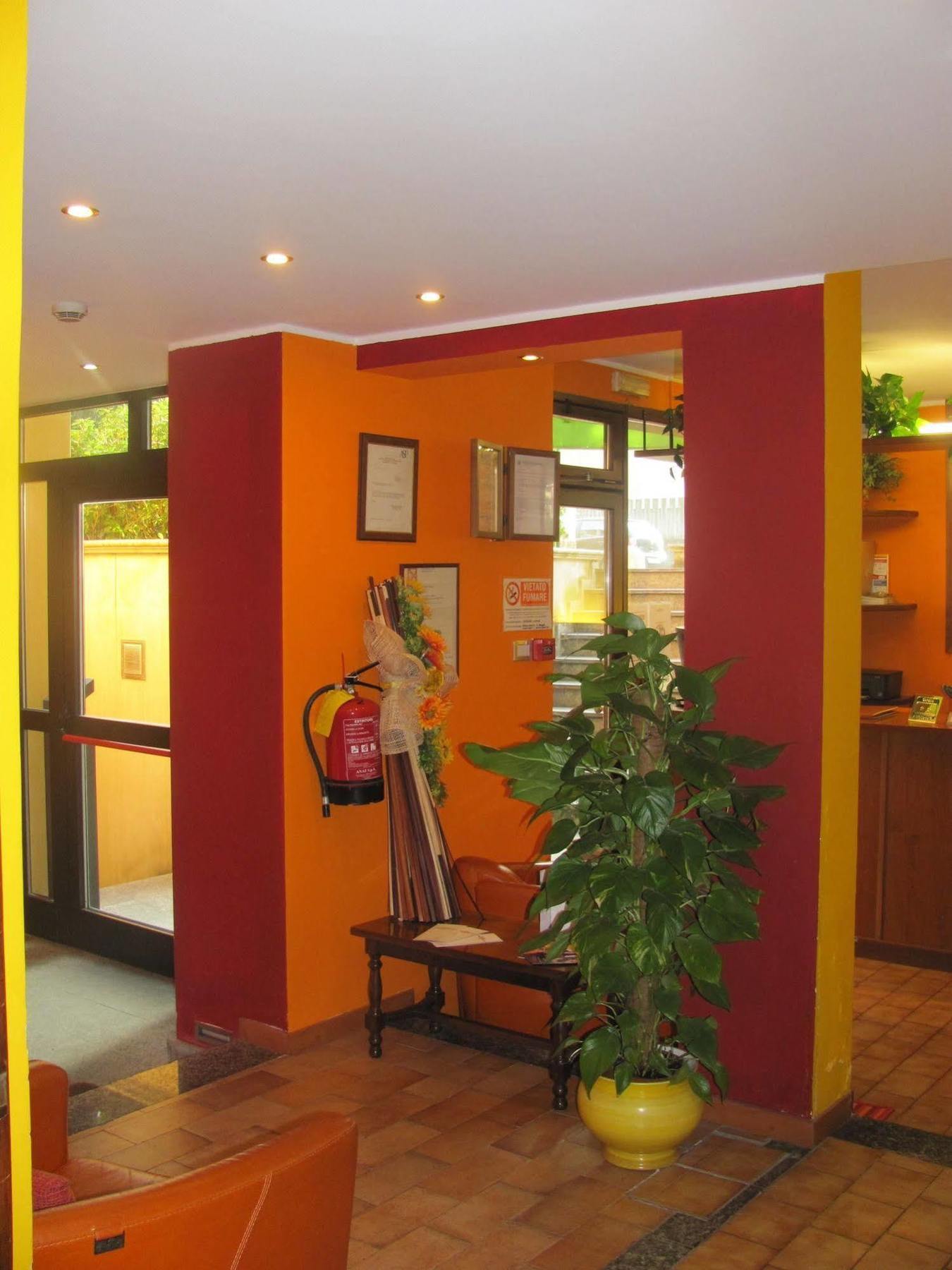 Albergo Hotel Giardino Desio Buitenkant foto