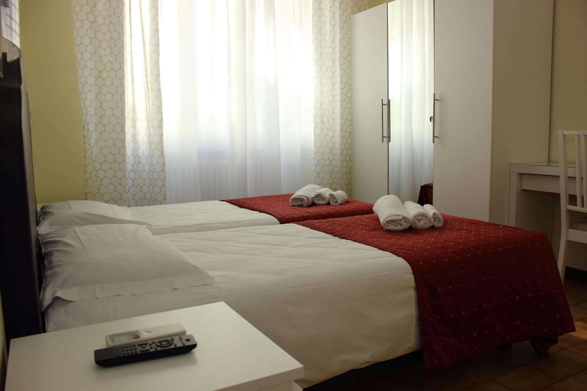 Albergo Hotel Giardino Desio Buitenkant foto